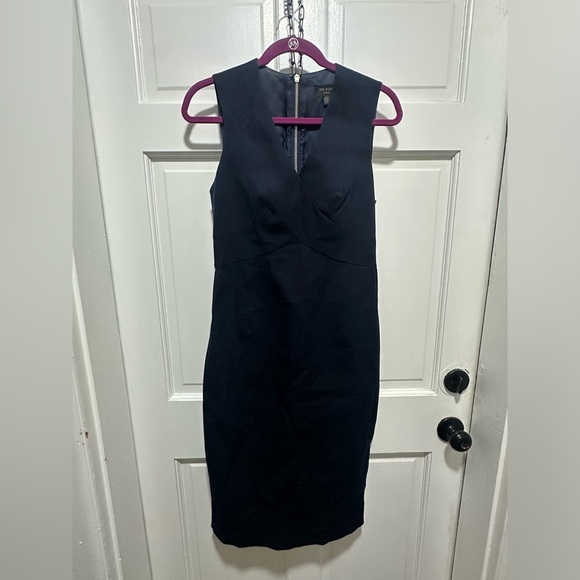 $295 Ted Baker London Women's Navy Crossover Sheath Midi Dress Size Small (2) - Picture 4 of 8